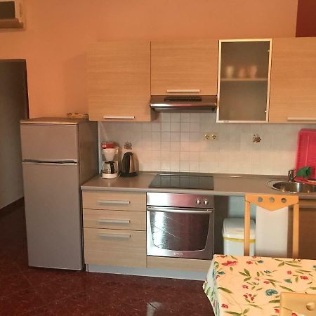 Apartmani Paulina Lopar Eksteriør bilde