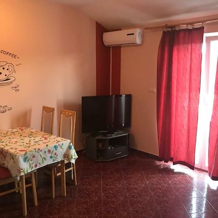Apartmani Paulina Lopar Eksteriør bilde